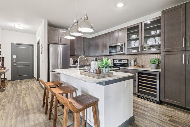 Photo - Revl Crockett Row