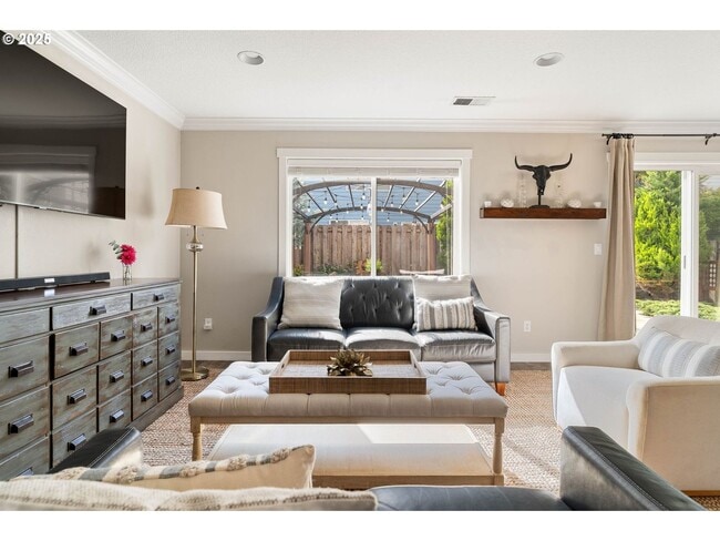 Photo - Beautiful 4 Bed, 3 Bath Canby Home for Rent