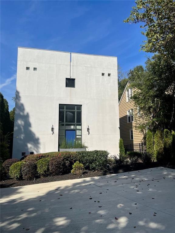 Photo - 114 Lindbergh Drive NE