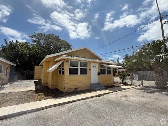 Building Photo - 400 Metcalf Ct Unit 424 Rental