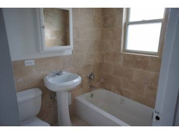 7628 N Milwaukee Ave Unit 7628.5 - ONE BEDROOM