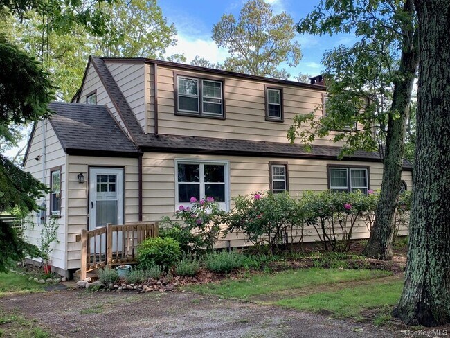 900 Mason Dr