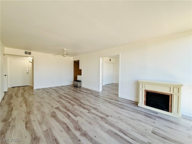 Photo - 3930 S University Center Dr Unit 308