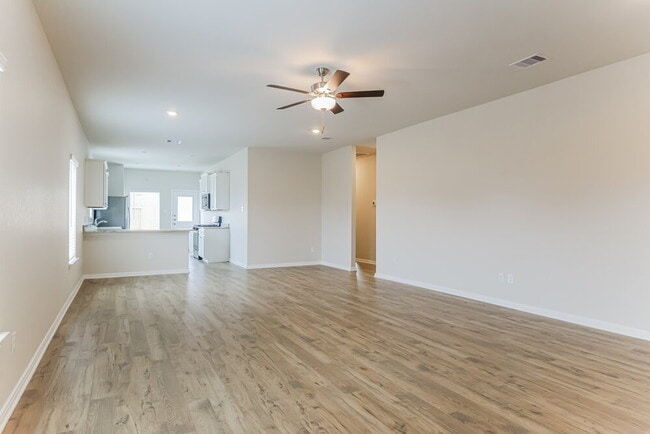 Photo - 16455 Hill Dr