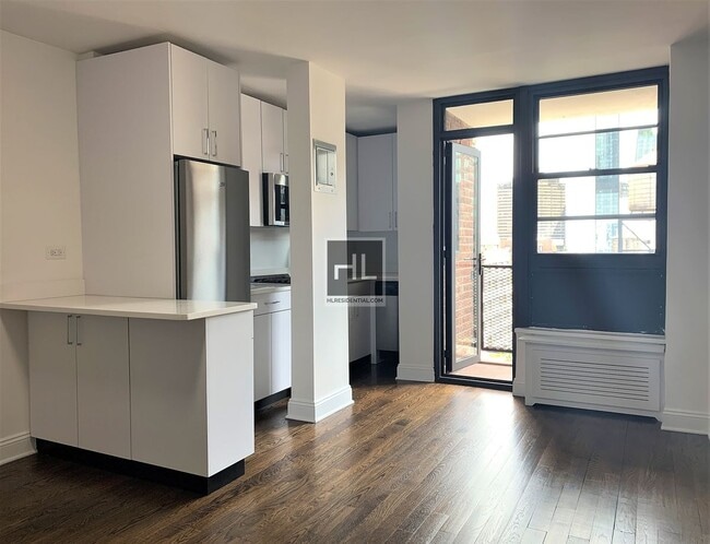 Building Photo - EAST 35 STREET Unit 14H Rental
