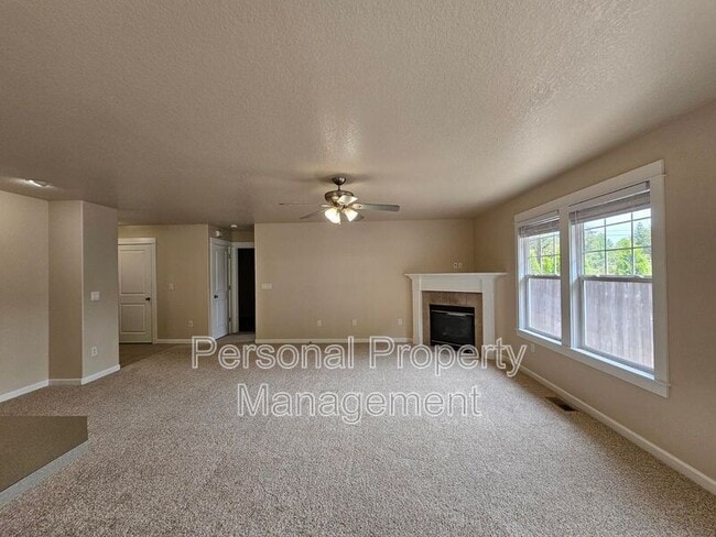 Photo - 11809 NE 26th Pl