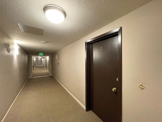 Photo - Comfortable Raleigh Park Plaza Condo with ...