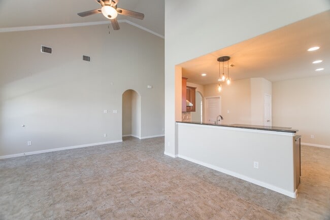 Photo - 139 S Rocky Point Cir