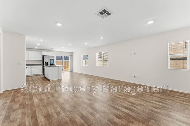 Photo - 28841 Cutlass St