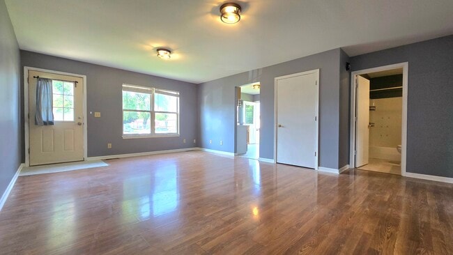 Photo - 509 W South St