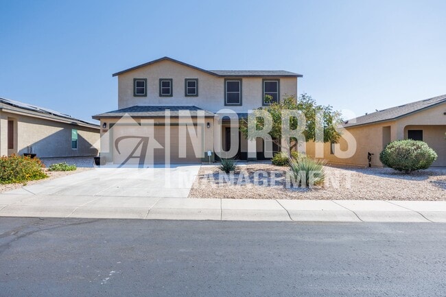 Building Photo - Beautiful Large Home Very Close to Freeway