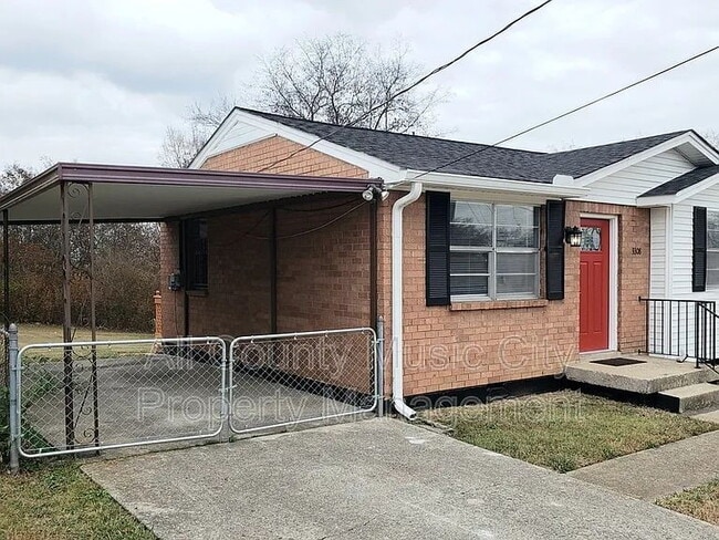 Photo - "Charming 3-Bedroom Retreat in Nashville – Cozy Living with 1,061 Sq Ft of Comfort!"