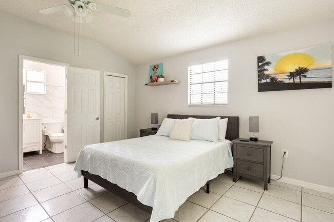 Photo - 2109 W Cordelia St Unit Left