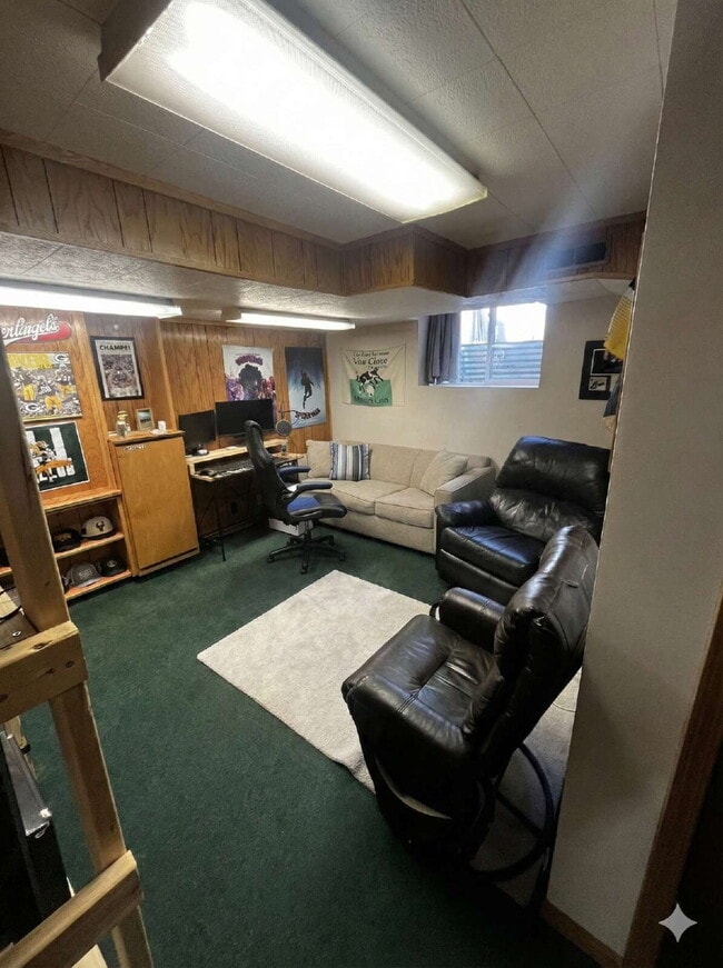 Photo - 1 bedroom near UWEC Available June 1st! Unit 3