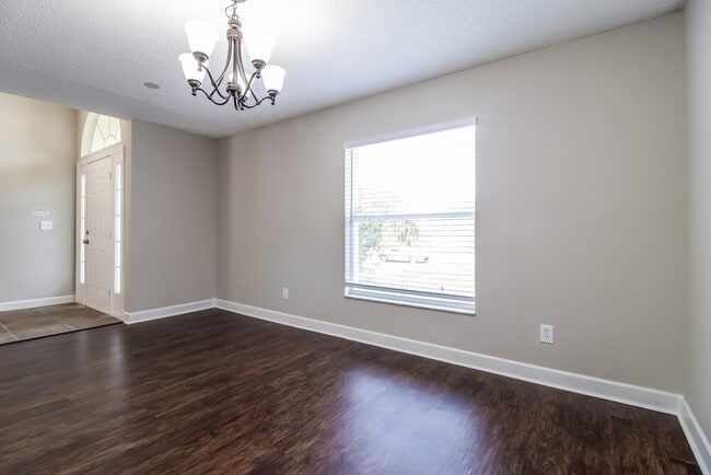 297 Bent Oak Ct