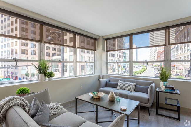 Pearl 111 B2BR Living Area