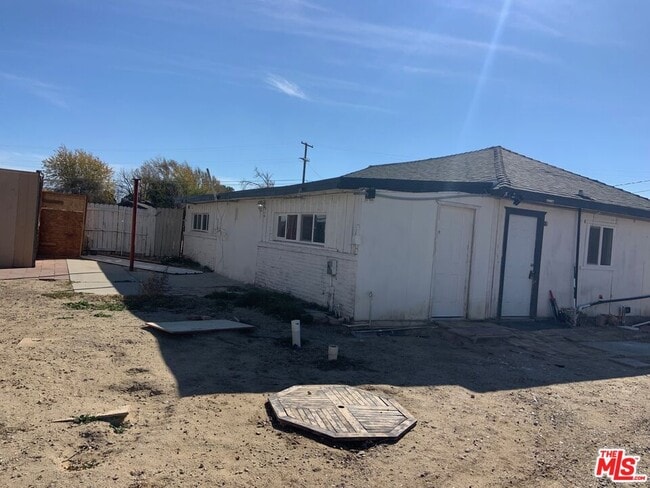 Building Photo - 4900 Fort Tejon Rd Rental