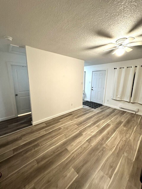 9629-9615 15 St Unit 4