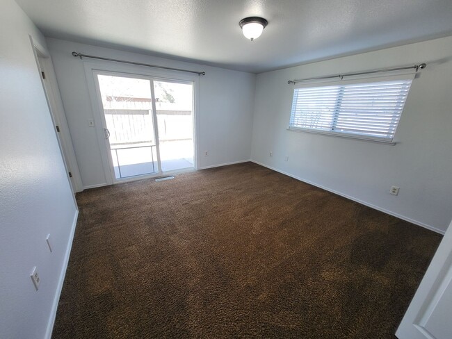 Photo - 2166 Carriage Crest Dr