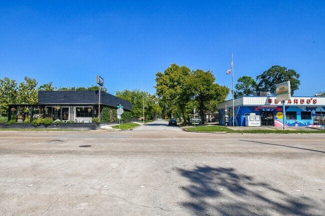 Photo - 4113 Edison St