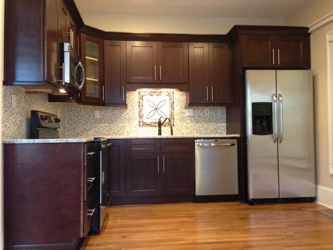 Photo - 771 Elbert St SW