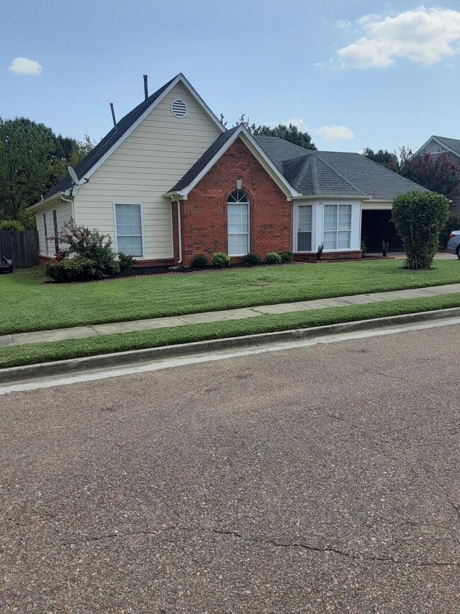 Photo - 4558 Kings Grant Dr