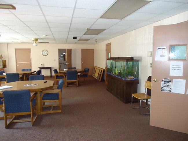 Photo - Lakeview Arms