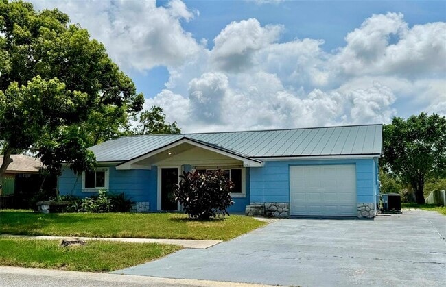Photo - 1061 Rushmore Dr