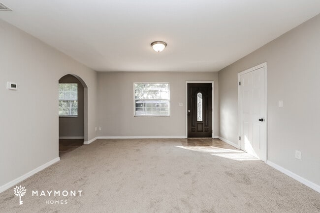 Photo - 3220 Troy Ave