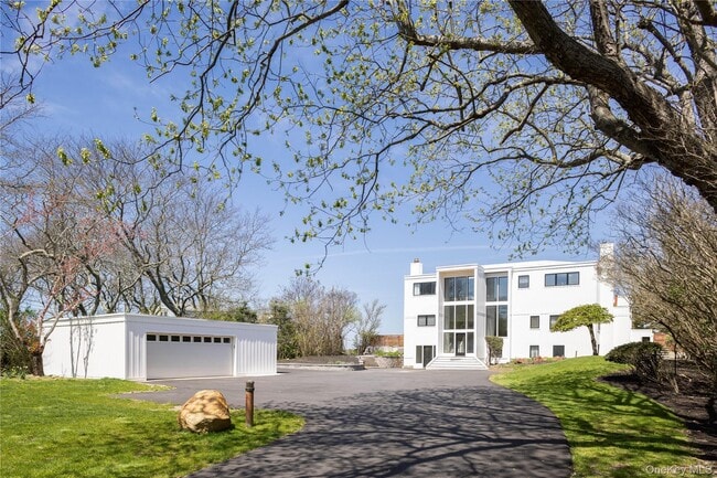 Photo - 57305 Rte 48