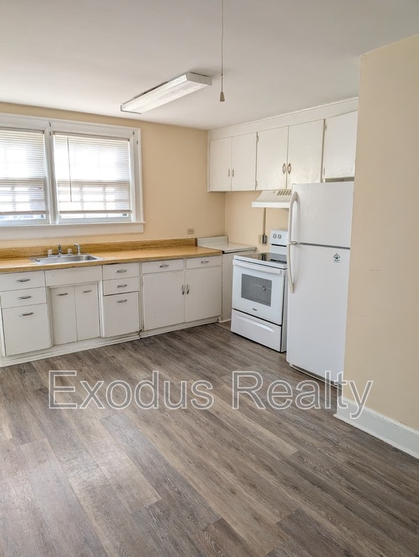 Photo - 310 N Gulf St