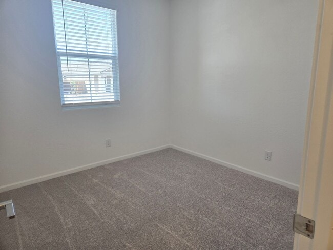 Photo - 3 Bedroom 2 Bathroom BELLA VISTA FARMS PREMIER Home