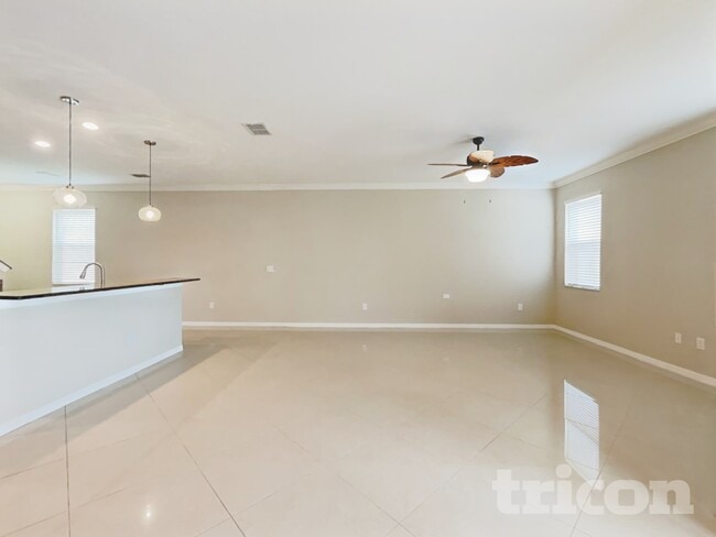 Photo - 13702 Lakemont Dr