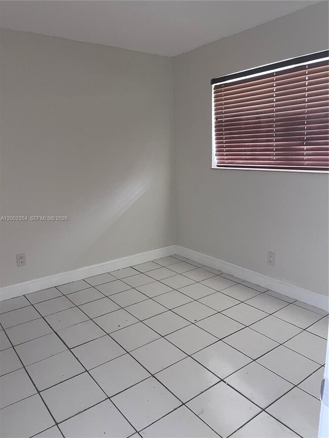 Photo - 109 NW 14th Way Unit 2