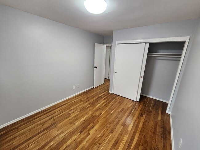 Photo - 725 Scotland Rd