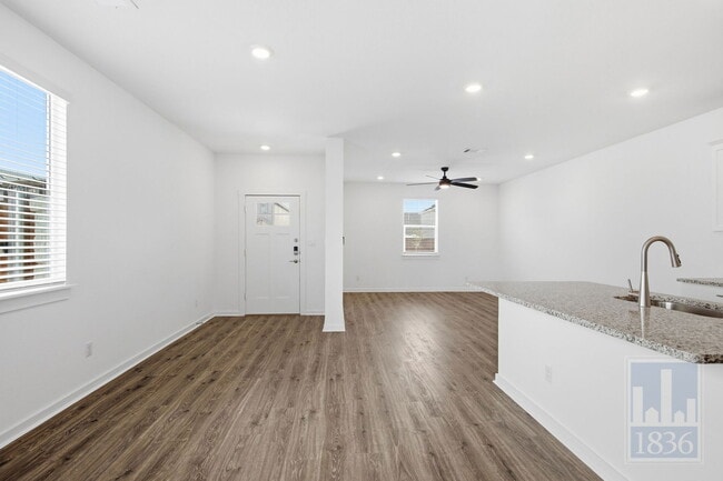 Photo - 2514 Rose Archer Ln