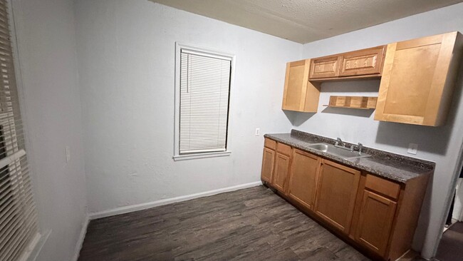 Photo - 18703 Waltham St