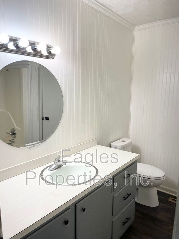 Photo - 2803 Warrick Cir