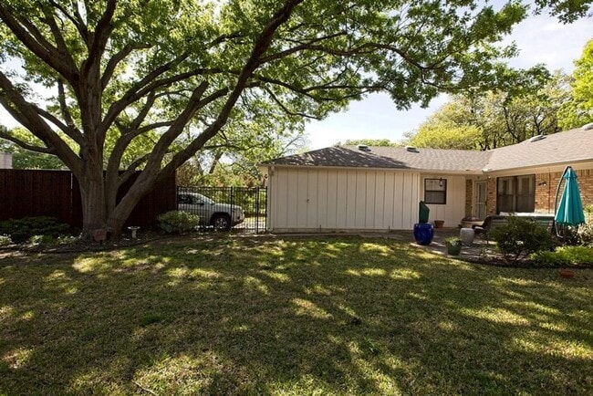 Photo - Garden home in great location. Don't miss