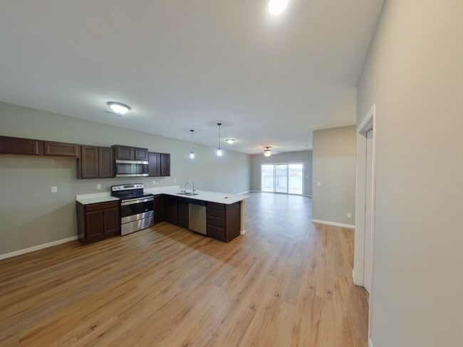 Photo - 447 S Longbranch Dr