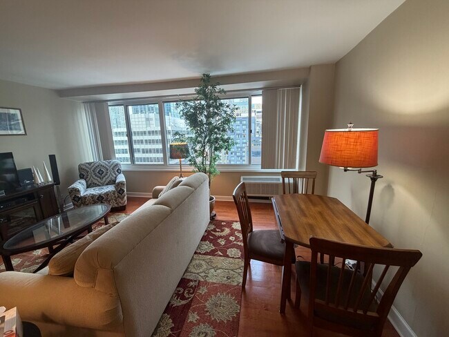 Photo - 211 E Ohio St Unit 2425