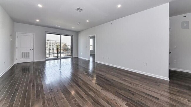 Photo - 536 Broadway Unit 201