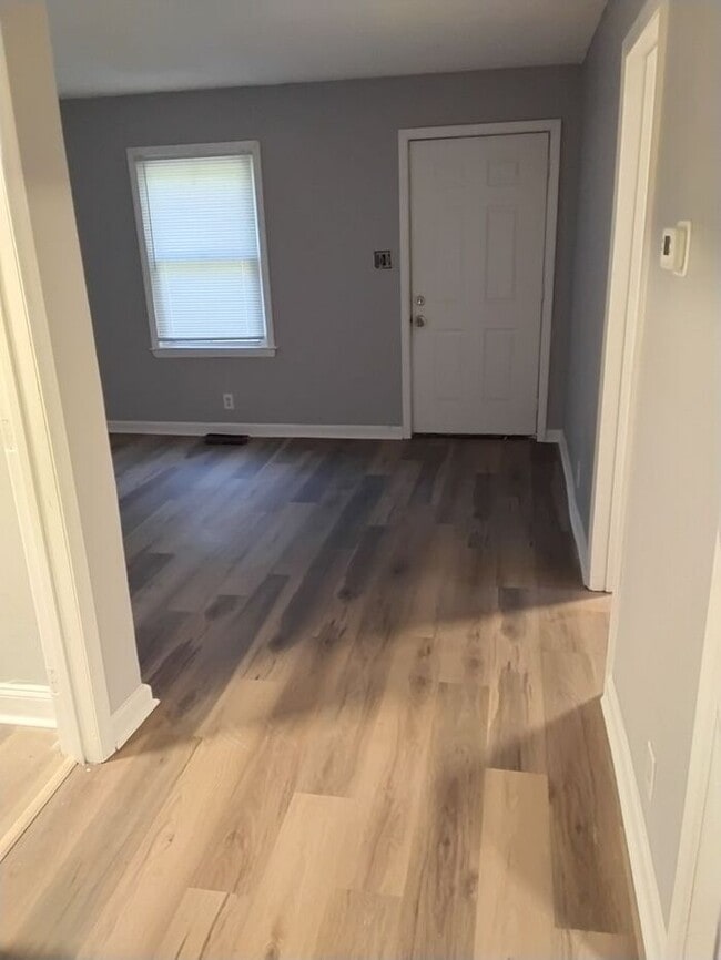 Photo - Updated 2 bedroom 1 bath duplex in Capitol...