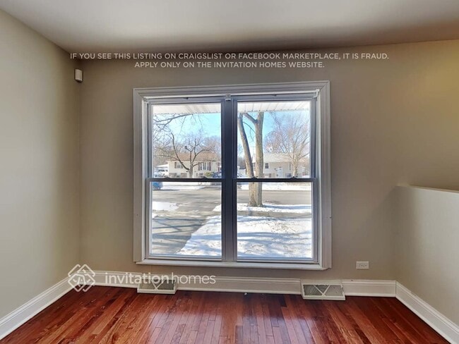 Photo - 107 N Cedar Ln