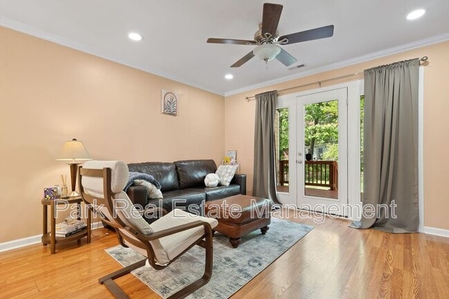 Photo - 1 Forest Glen Dr