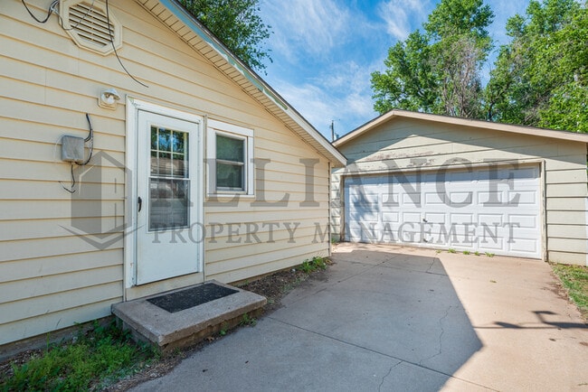Photo - 1921 S St Paul St