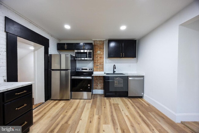 Photo - 209 E Martin St Unidad Apt B