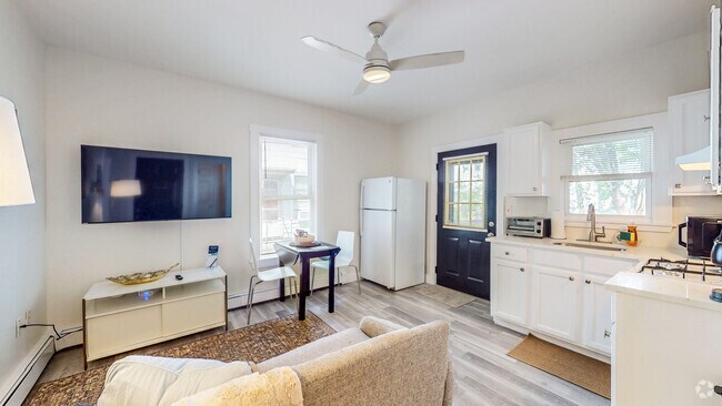 Building Photo - 24 Hews St Unit 1 Rental