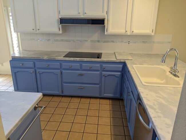 Photo - Spacious Bullard Court 2 bedroom 2 bathroo...