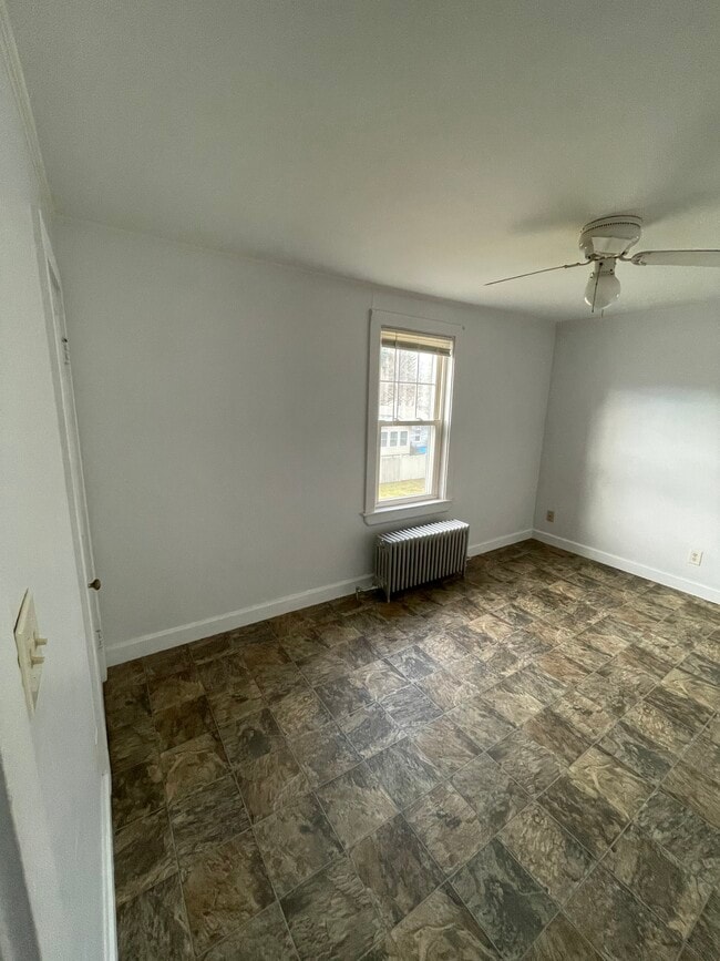 Photo - 21 Dingley St Unidad Apt 3